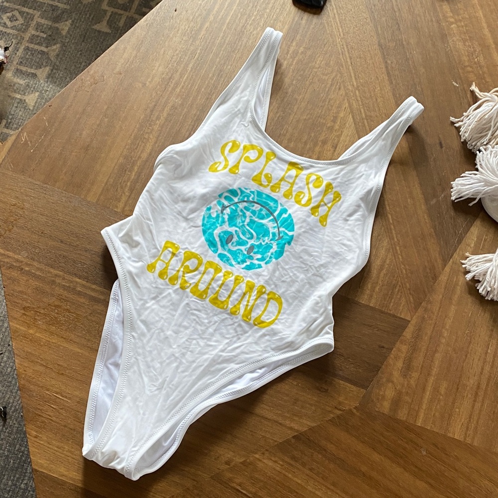 Aerie nwot one piece swim - Picture 2 of 7